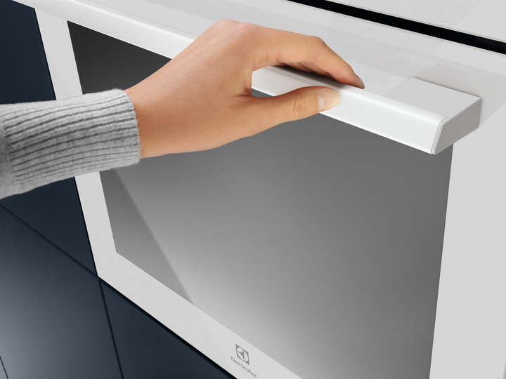 Piekarnik elektryczny Electrolux EOF3H40BW - obraz 9