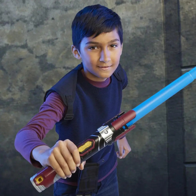 Wysuwany miecz świetlny Hasbro Disney: Star Wars Lightsaber Forge Anakin Skywalker F4057 (5010993953622) - obraz 5