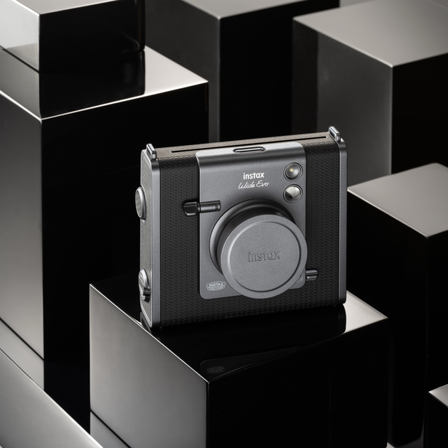 Aparat do natychmiastowego drukowania Fujifilm Instax Wide EVO Black (4547410543377) - obraz 18