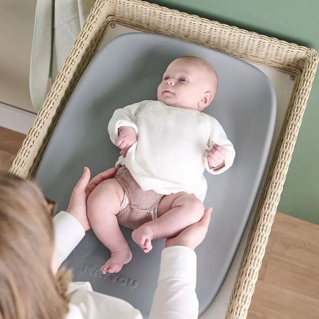 Матрац пеленальний Nattou Softy Grey без BPA 50 x 70 см + Aquaint 50 мл (8596202016687) - зображення 9