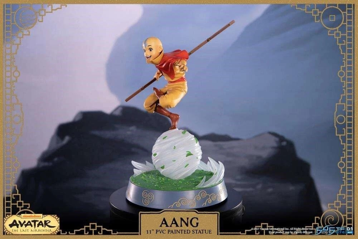 Фігурка First 4 Figures Avatar: The Last Airbender Aang 27 см (5060316624777) - зображення 3