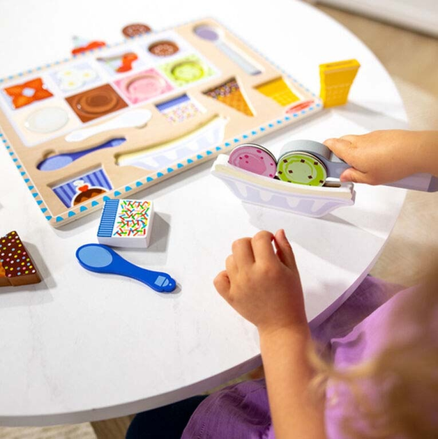 Zabawka dla niemowląt Melissa and Doug Ice Cream Wooden Magnetic Puzzle 31006 (772310062) - obraz 4