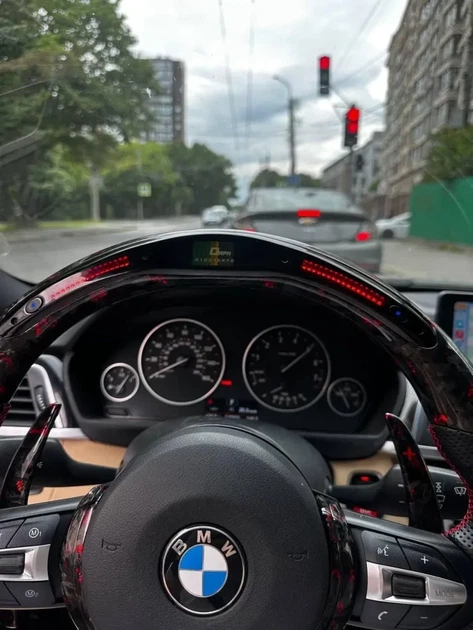 Руль из кованого карбону червоний BMW M + Led екран F-Series F15 F16 F20 F21 F25 F26 F30 F31 F32 F34 F35 F36 - изображение 2