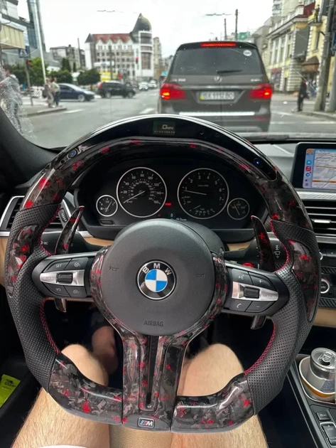 Руль из кованого карбону червоний BMW M + Led екран F-Series F15 F16 F20 F21 F25 F26 F30 F31 F32 F34 F35 F36 - изображение 3