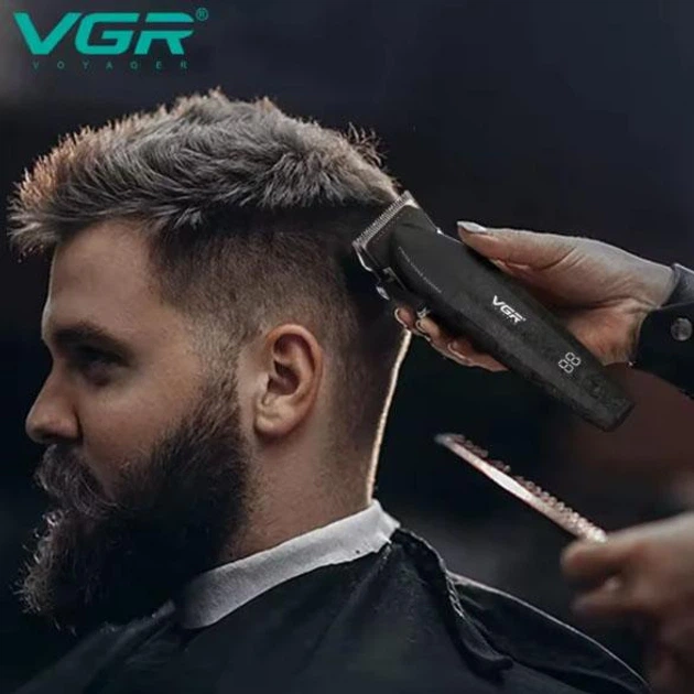 Професійний набір для стрижки волосся 2 в 1 VGR V-640 машинка для стрижки та тример зі змінними насадками Black - Фото 7 Професійний набір для стрижки волосся 2 в 1 VGR V-640 машинка для стрижки та тример зі змінними насадками Black - изображение 7