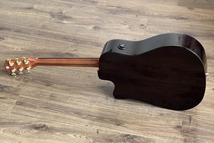Електро-акустична гітара Fiesta Space TransAcoustic - Фото 3 Електро-акустична гітара Fiesta Space TransAcoustic - зображення 3
