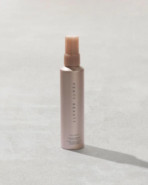 Спрей для фиксации макияжа увлажняющий Fenty Beauty by Rihanna You Mist Makeup-Extending Setting Spray 100 мл - изображение 6