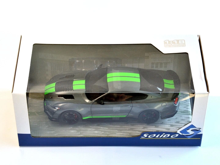 Модель автомобиля Solido Ford Mustang Shelby GT500 1:18 серый
