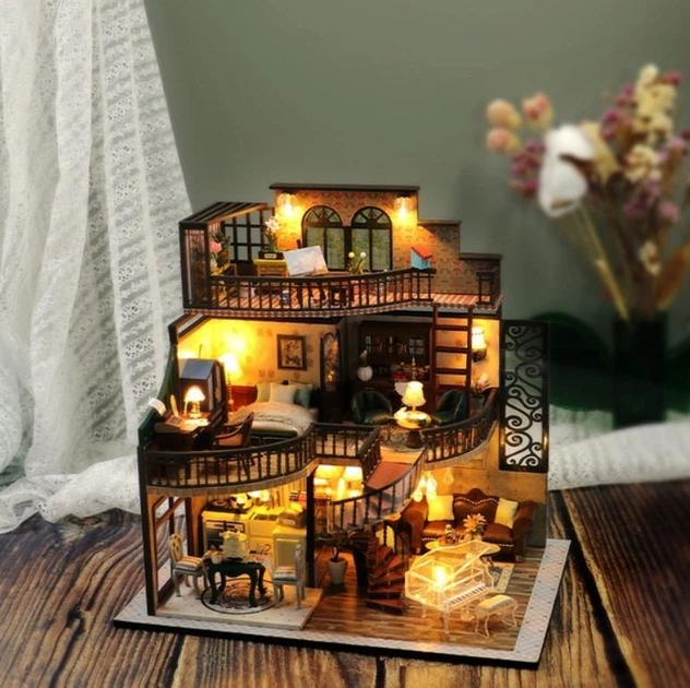 Arinco-houseです Конструктор-румбокс DIY House Дом с антиквариатом 25 x 17 x 24 см
