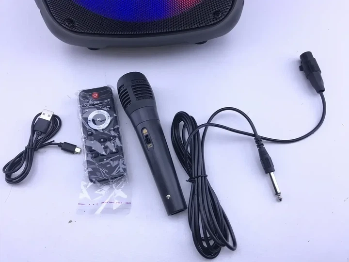 Колонка музична портативна Bluetooth ZQS 8211 (6) 8217 USB з мікрофоном цифровий дисплей пульт ДУ чорний - зображення 4