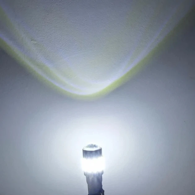 Светодиодная LED-лампа AutoLight T10 W5W 12-24V с линзой - изображение 4