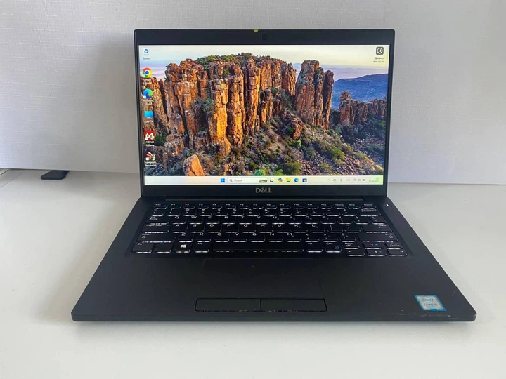 Ноутбук Dell Latitude 7390 13.3