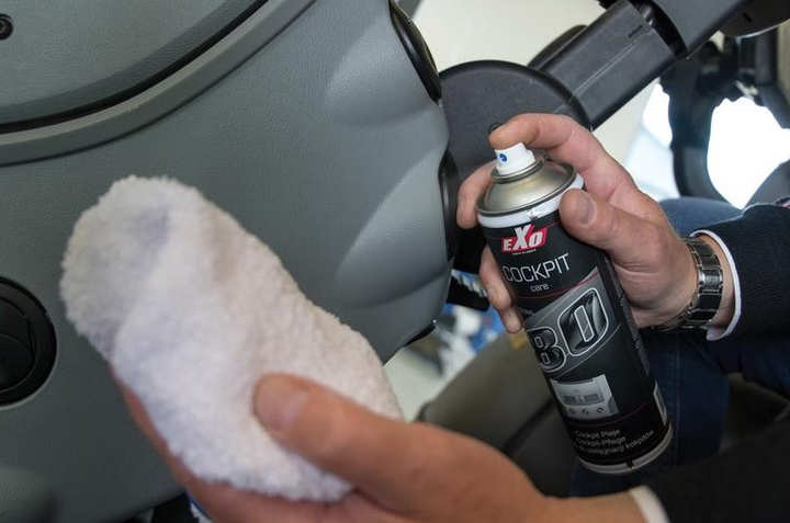 Środek do czyszczenia kokpitu Exo 80 Cockpit Care 81210 500 ml (5711556812102) - obraz 2