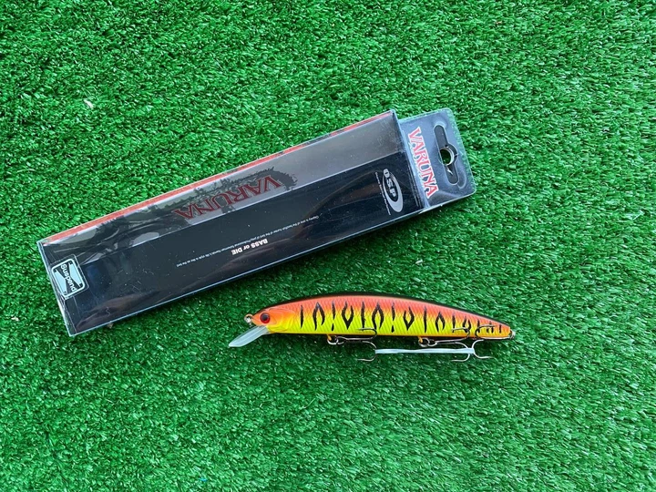 Воблерна щуку VARUNA 110 SP (110мм\16 g ) (8098-1) - изображение 2