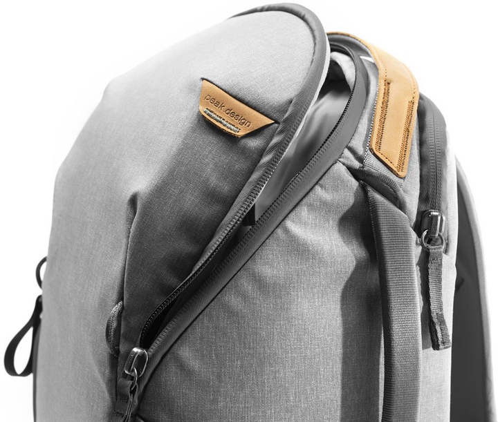Plecak na laptopa Peak Design Everyday Backpack Zip 15L 13.3" Ash (BEDBZ-15-AS-2) - obraz 5