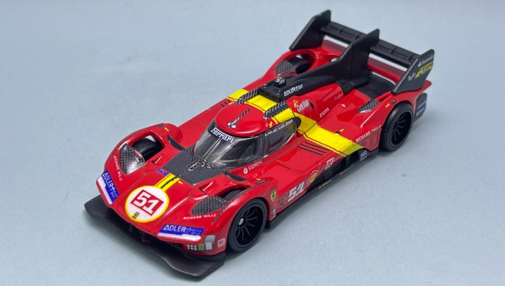 Машинка Premium Hot Wheels Ferrari 499P Circuit Legends 1:64 JBK49