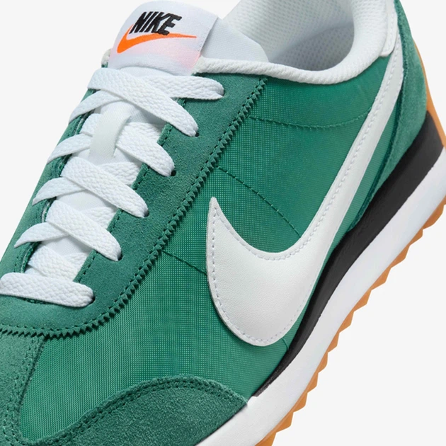 Женские кроссовки Nike Pacific HM4771-301 38 (7US) 24 см Evergreen