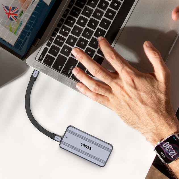 Kieszeń zewnętrzna Unitek SolidForce Reefer TurboCool USB4 40Gbps M.2 SSD Grey (S1242AGY01-EU) - obraz 8