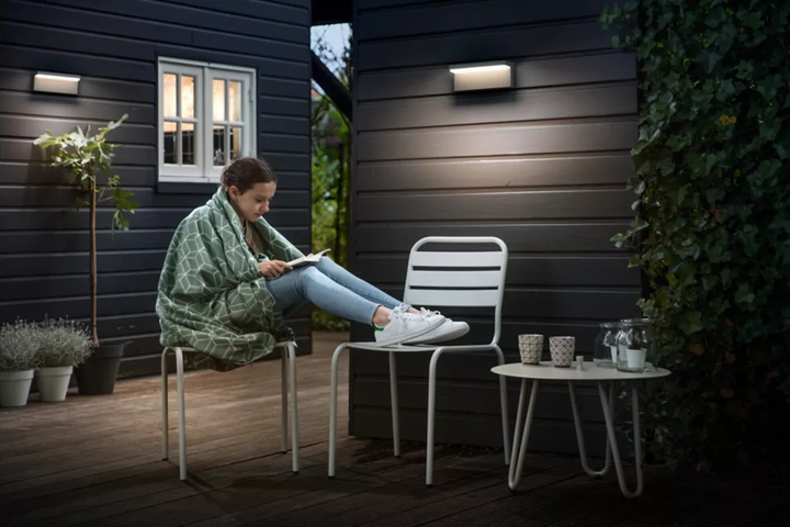 Lampa uliczna ścienna Philips Bustan 9W (915005378301) - obraz 4