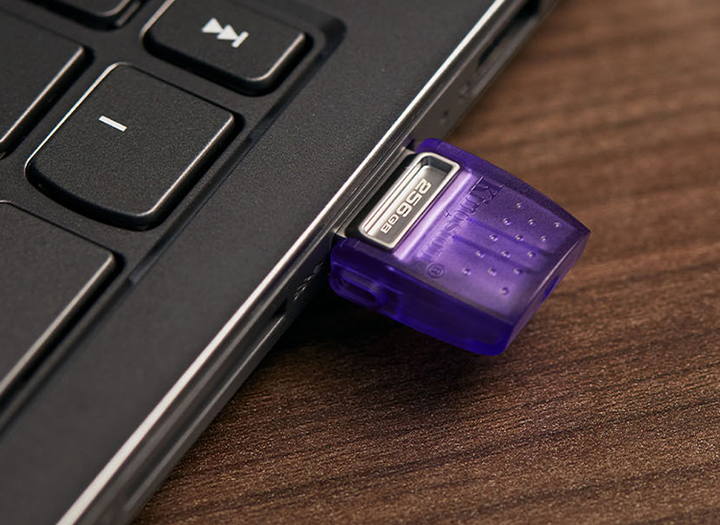 USB флеш накопитель Kingston DTMicroDuo 3C (Type-A + Type-C) 2 интерфейса 128Gb USB 3.2 - Фото 7 USB флеш накопитель Kingston DTMicroDuo 3C (Type-A + Type-C) 2 интерфейса 128Gb USB 3.2 - изображение 7
