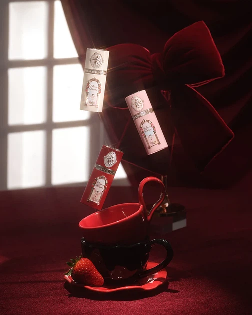 Жидкие румяна от Flower Knows из коллекции Strawberry Cupid (02