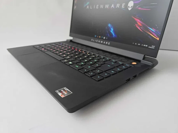Ноутбук Dell Alienware M15 R7 (2022) R9 6900HX/RTX 3070TI/RAM 16GB/SSD 512GB/165Hz Б\В - Б/В - Фото 2 Ноутбук Dell Alienware M15 R7 (2022) R9 6900HX/RTX 3070TI/RAM 16GB/SSD 512GB/165Hz Б\В - Б/В - зображення 2