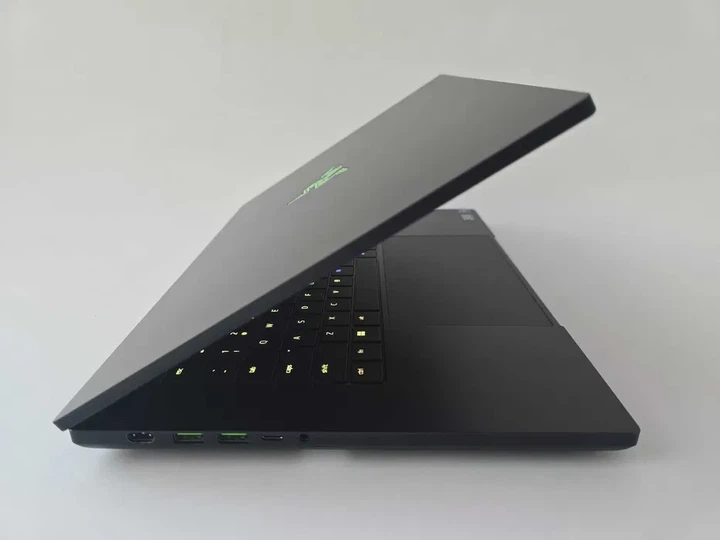 Ноутбук Razer Blade 16 (2023) I9 13950HX/RTX 4090/RAM 32GB/SSD 1TB