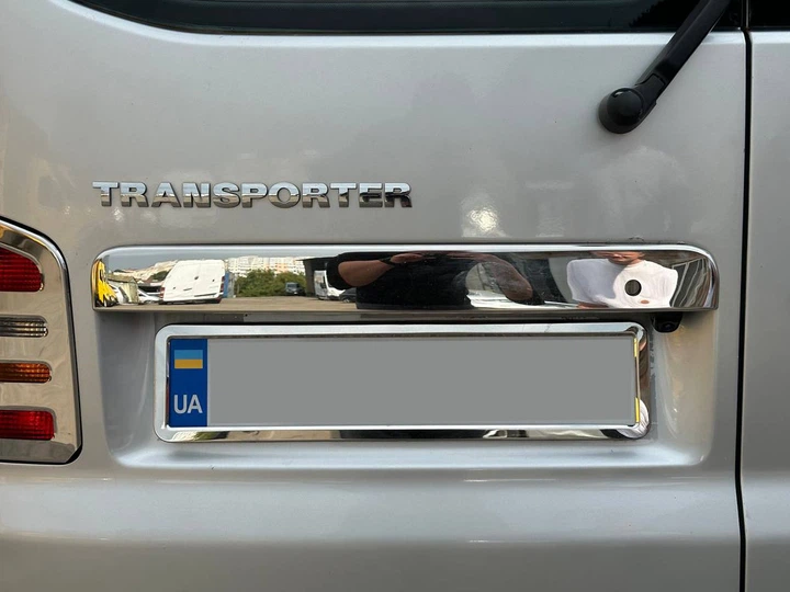 Планка над номером для распашных дверей (нерж) Carmos - Турецкая сталь для Volkswagen T5 Transporter 2003-2010 гг - изображение 5