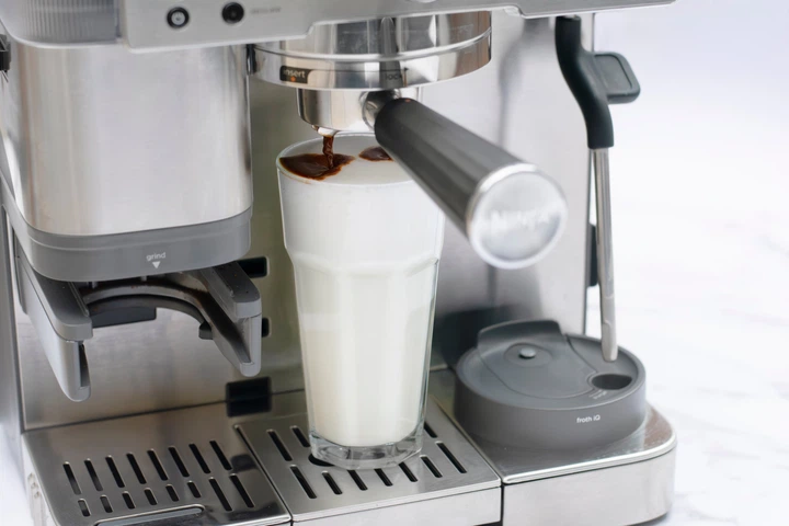 Кофеварка рожковая Ninja Luxe Café Essential Coffee Maker ES701EU профессиональная - изображение 9