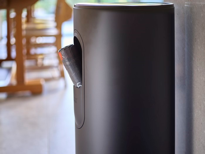 Kosz na śmieci Joseph Joseph Carbon Black Arc 30 l (5028420012651) - obraz 11