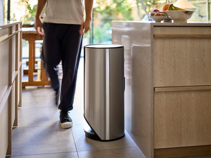 Kosz na śmieci Joseph Joseph Stainless Steel Arc 30 l (5028420012668) - obraz 13