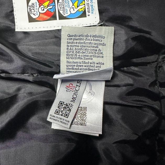 Пуховая жилетка Moncler Maya NFC чип безрукавка черная 2XL 4463 - Фото 5 Пуховая жилетка Moncler Maya NFC чип безрукавка черная 2XL 4463 - изображение 5