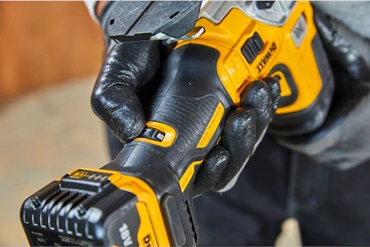 Акумуляторний лобзик DeWalt DCS335N-XJ 18В XR без акумулятора та зарядного пристрою (5035048705742) - зображення 4