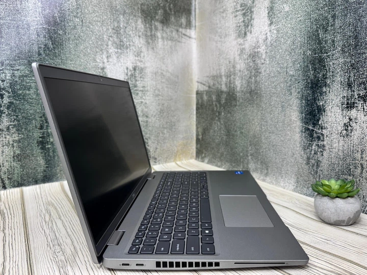 Ноутбук Dell Latitude 5520 | 15,6
