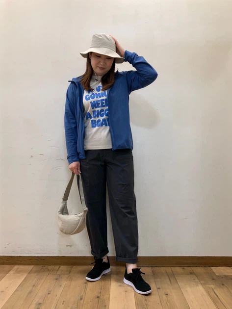 Ветровка женская Uniqlo 625674518 M Синяя (1159843460) - Фото 4 Ветровка женская Uniqlo 625674518 M Синяя (1159843460) - изображение 4