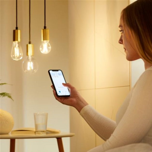 Розумна лампочка WIZ Wi-Fi BLE 60W A60 E27 927-65 CL 1PF/6 (871869978715802) - зображення 4