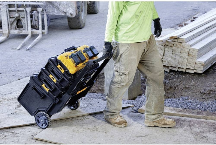 Зарядний пристрій для інструменту DeWalt 4-х портовий, струм зарядки 8 А (DCB104) - зображення 5