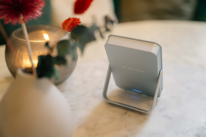 УМБ Verbatim Charge Go з підставкою 10000 mAh 20W Green (23942322597) - зображення 5