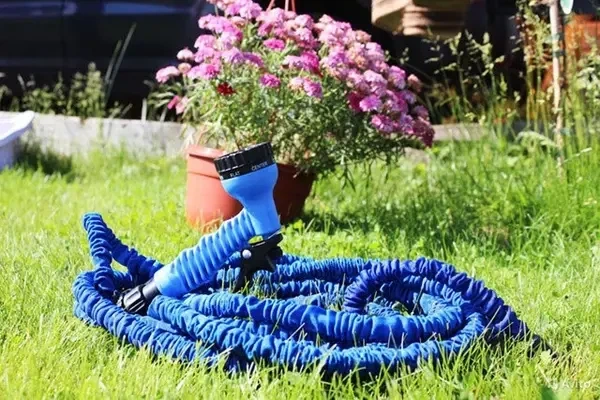 Поливочный шланг растягивающий Magic Hose 75 м с распылителем. - изображение 3