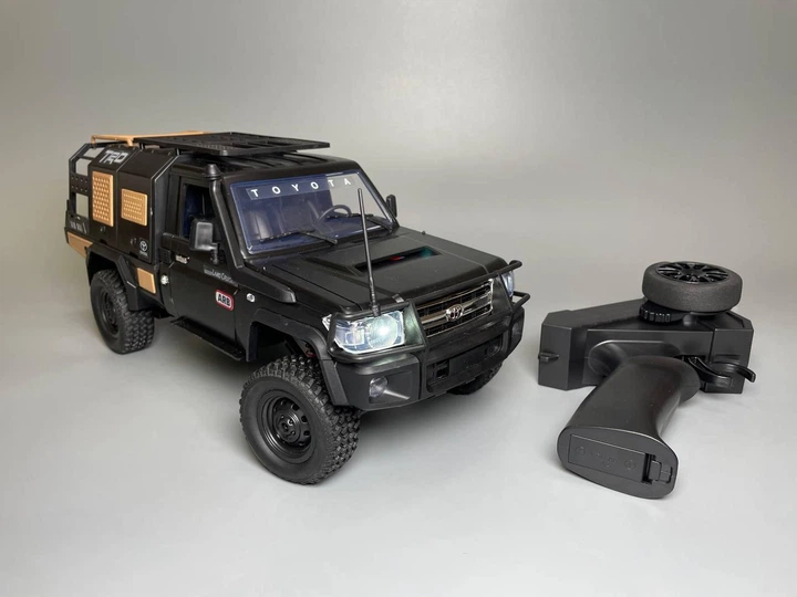 インシデント4WDs ダートフォーミュラー 1/10 電動ラジオコントロール Радиоуправляемая машинка Toyota Land Cruiser 79 (MN Model MN-82S