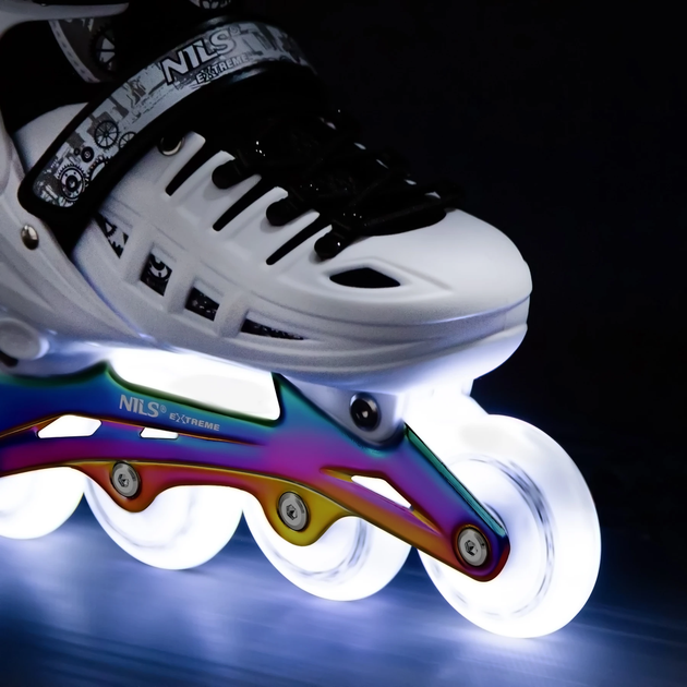 Роликові ковзани LED Nils EXTREME 4в1 NH10905 39-42 L Біло-чорні (5908261684418) - зображення 8