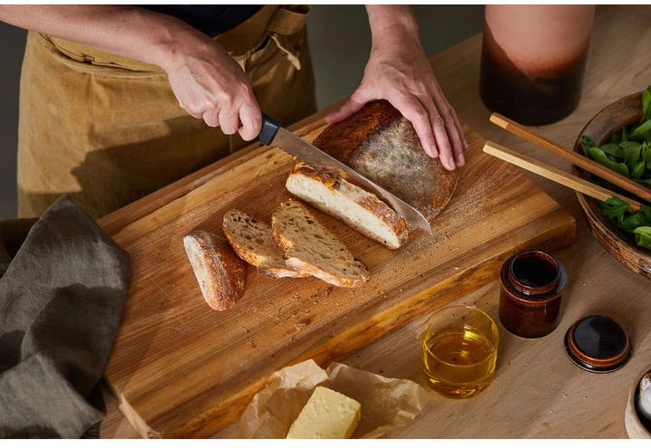 Nóż do chleba Fiskars Hard Edge 22 cm (6424002011583) - obraz 4