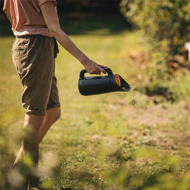 Ручний розкидач Fiskars Solid (1057076) - зображення 5