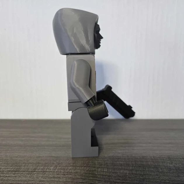Колекційна друкована фігурка Ведучий (Front Man) "Гра в кальмара" LEGO. Aivory - Фото 3 Колекційна друкована фігурка Ведучий (Front Man) "Гра в кальмара" LEGO. Aivory - изображение 3