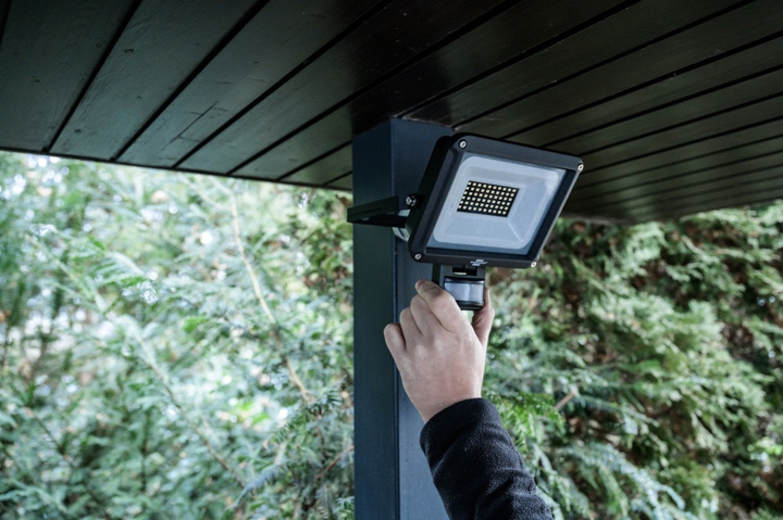 Naświetlacz LED Brennenstuhl JARO 4060 P z czujnikiem ruchu 3450 lm 30 W (000101078129) - obraz 9