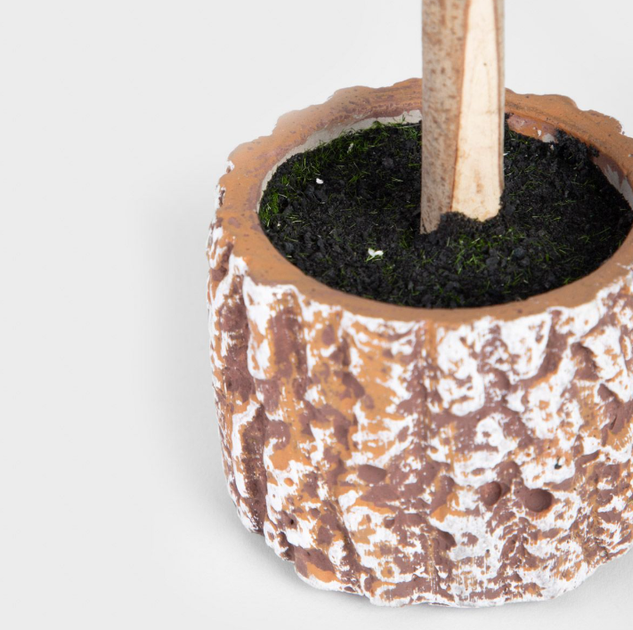 Choinka sztuczna na pieńku HOMLA 714412 Hector 55 cm Zielona (5906496714412) - obraz 2