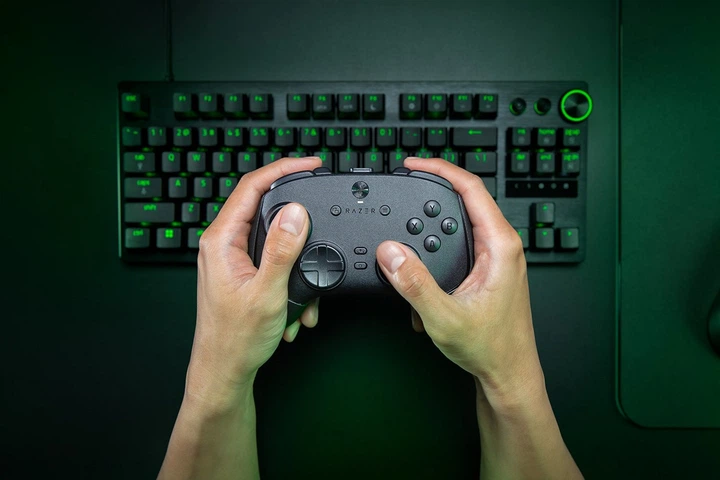 Геймпад Razer Wolverine V3 PRO 8K PC Black (RZ06-05540100-R3M1) - зображення 10