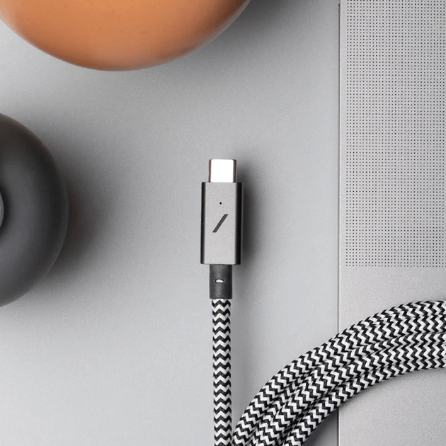 Кабель USB-C to USB-C Native Union Belt Cable Pro 240W Cosmos Black (2.4 m) (BELT-PRO2-COS-NP) - Фото 2 Кабель USB-C to USB-C Native Union Belt Cable Pro 240W Cosmos Black (2.4 m) (BELT-PRO2-COS-NP) - изображение 2
