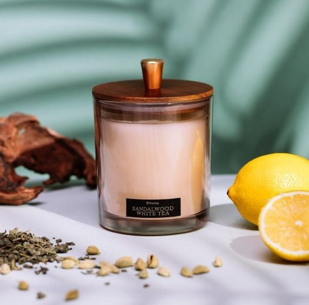 Świeca zapachowa Homla Woody Blend Sandalwood White Tea 705199 380 g (5906496705199) - obraz 5