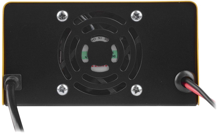 Prostownik akumulatorowy Volt Polska SMART 6V/12V 15A A86 (5903760240080) - obraz 4